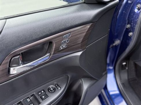 Used 2017 Honda Accord Touring image 10