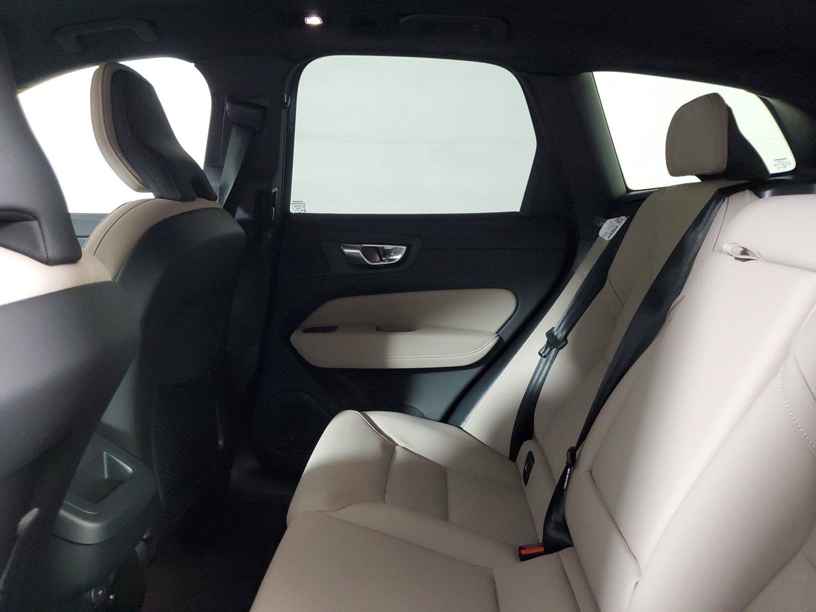 Used 2026 Volvo XC60 B5 Plus w/ Climate Package AWD/4WD image 12