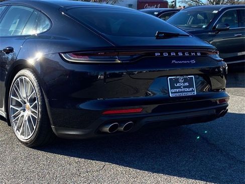 Used 2023 Porsche Panamera 4S image 34