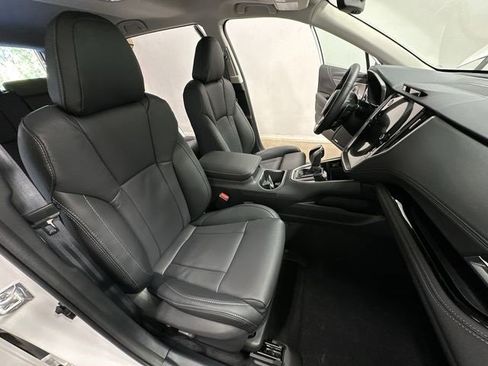 Certified 2025 Subaru Outback Limited image 23
