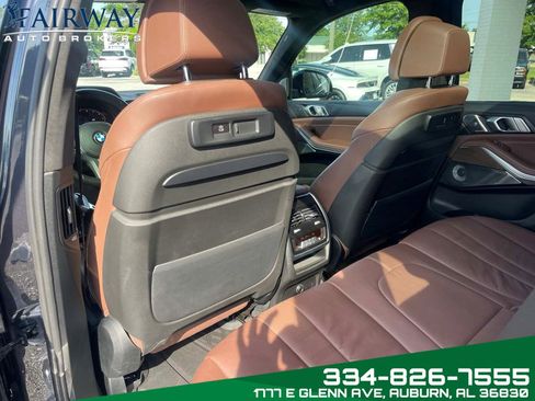 Used 2020 BMW X5 M50i w/ Executive Package image 17