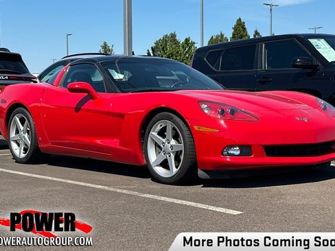Used 2007 Chevrolet Corvette Coupe w/ Preferred Equipment Group RWD image 1