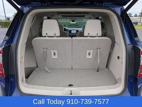 Used 2023 GMC Acadia Denali w/ Denali Ultimate Package FWD image 37