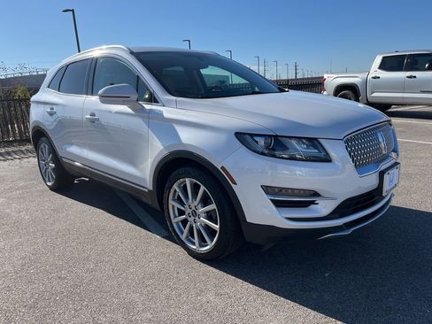Used 2019 Lincoln MKC Reserve image 3