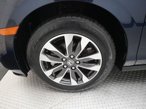 Certified 2024 Honda Odyssey EX-L image 28