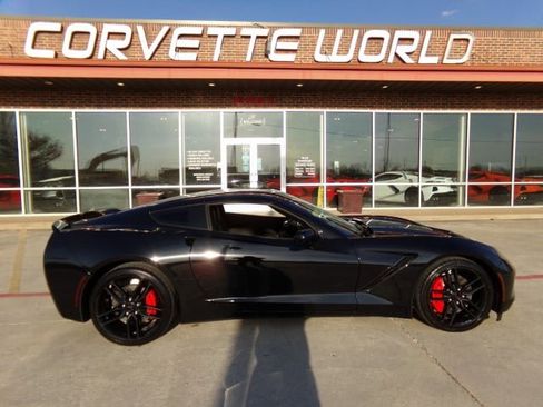 Used 2016 Chevrolet Corvette Stingray Coupe w/ 2LT Preferred Equipment Group image 4