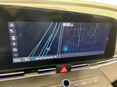 Used 2025 Hyundai Elantra SEL FWD image 30