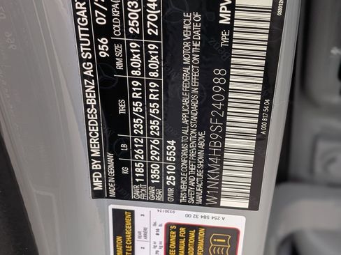 Certified 2025 Mercedes-Benz GLC 300 4MATIC image 41