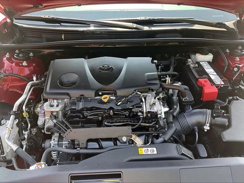 Used 2019 Toyota Camry LE FWD image 10