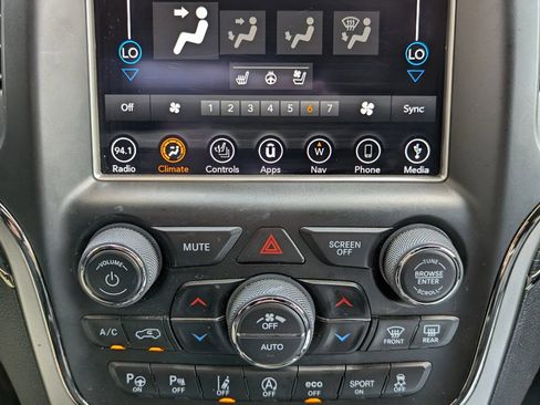 Used 2018 Jeep Grand Cherokee High Altitude AWD/4WD image 13