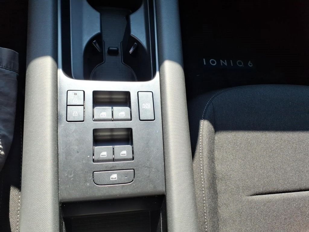Certified 2024 Hyundai Ioniq 6 Limited RWD image 24