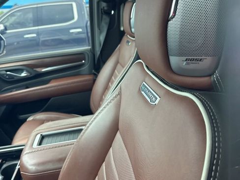 Used 2024 GMC Yukon XL Denali Ultimate AWD/4WD image 24