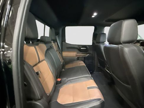 Used 2021 Chevrolet Silverado 1500 High Country w/ Technology Package image 28