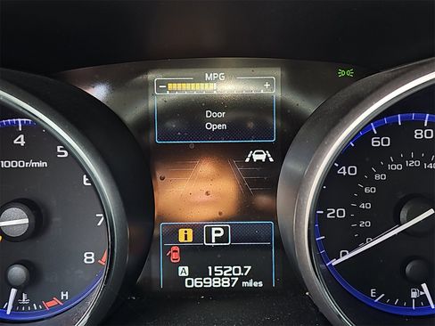 Used 2019 Subaru Outback 2.5i Limited w/ Popular Package #2 image 12