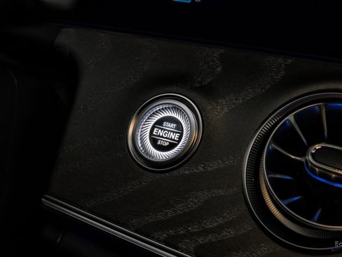 Used 2024 Mercedes-Benz AMG GT 43 image 97