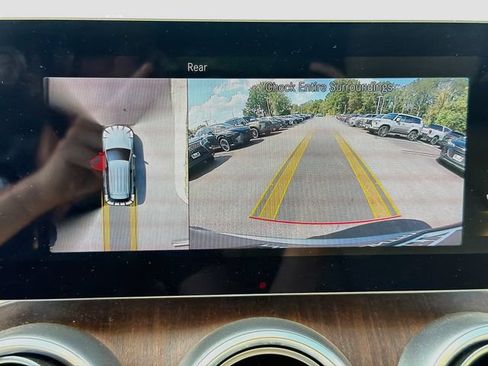 Used 2020 Mercedes-Benz GLC 300 4MATIC image 15