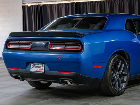 Used 2022 Dodge Challenger SXT w/ Blacktop Package image 7