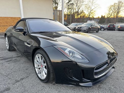 Used 2017 Jaguar F-TYPE Convertible image 7