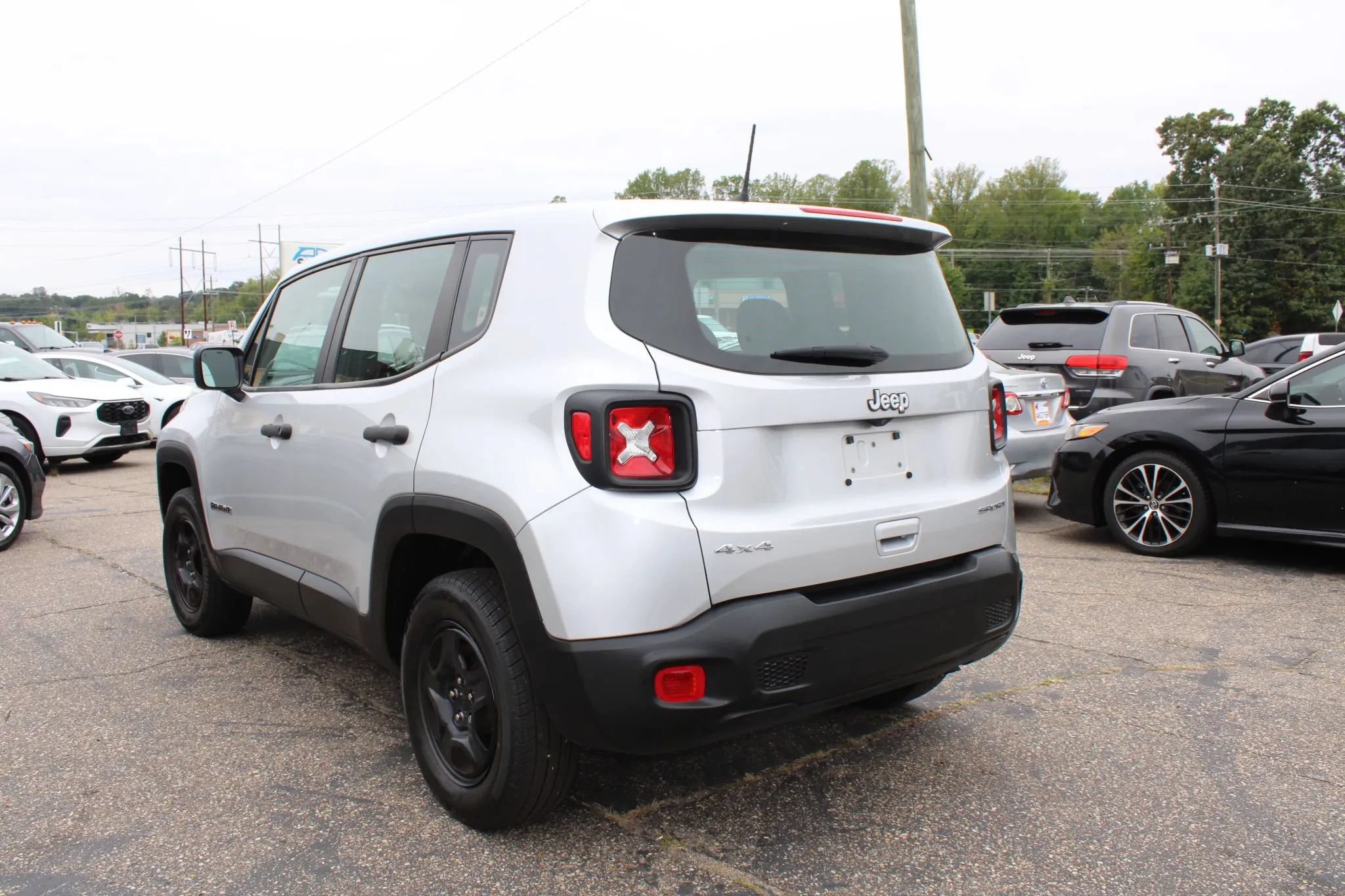 Used 2021 Jeep Renegade Sport AWD/4WD image 6