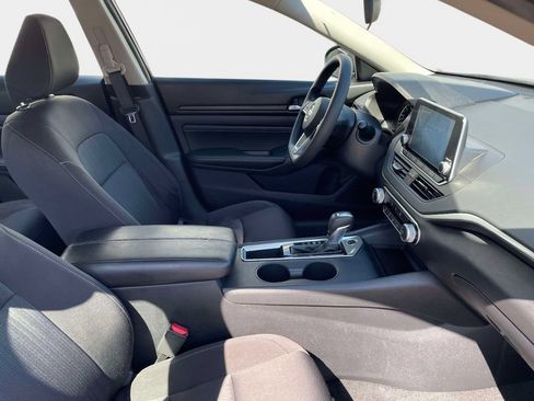 Used 2020 Nissan Altima 2.5 S FWD image 10