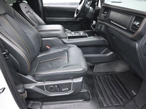 Used 2023 Ford Expedition Max Platinum image 7