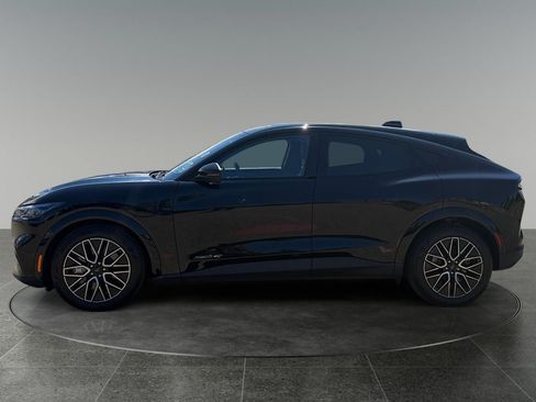 Used 2025 Ford Mustang Mach-E Premium AWD/4WD image 5
