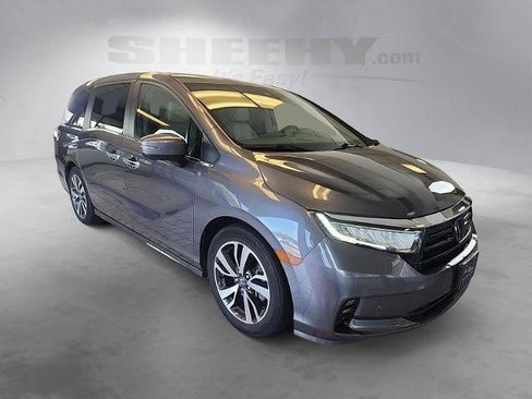 Used 2022 Honda Odyssey Touring image 2