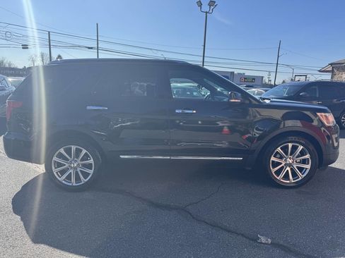 Used 2016 Ford Explorer Limited image 8