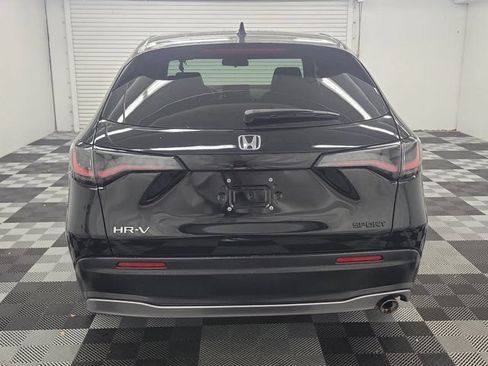 Certified 2025 Honda HR-V Sport image 5