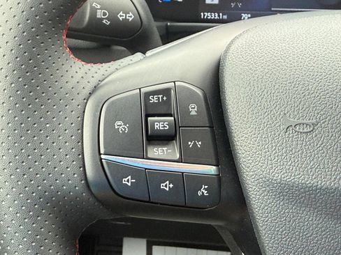 Used 2023 Ford Escape ST-Line w/ Tech Pack #1 AWD/4WD image 15