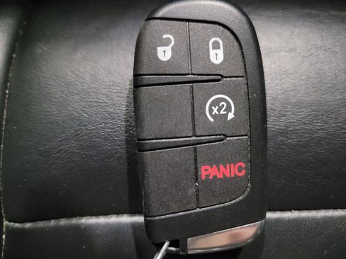 Used 2015 Chrysler 200 C FWD image 32