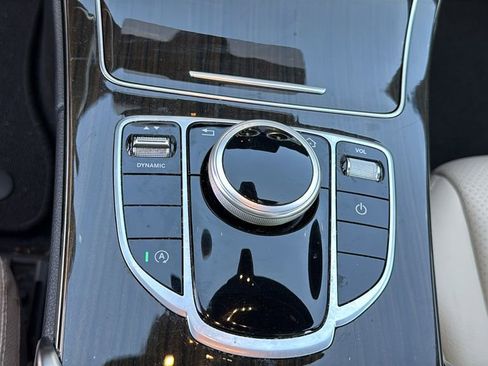 Used 2019 Mercedes-Benz C 300 Sedan image 30