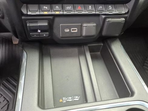 Used 2020 GMC Sierra 1500 AT4 w/ AT4 Premium Package image 14