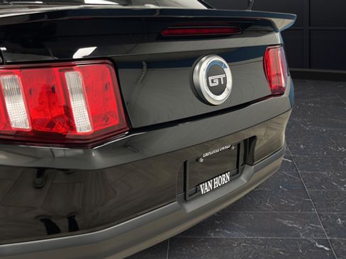 Used 2010 Ford Mustang GT RWD image 30