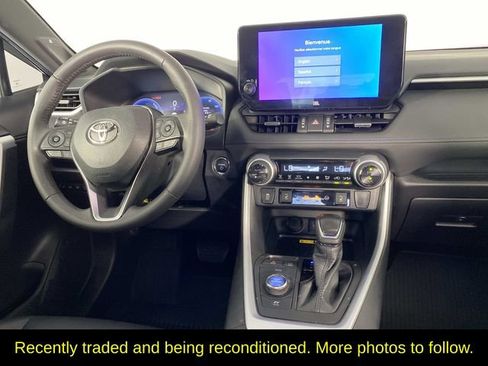 Used 2023 Toyota RAV4 XSE AWD/4WD image 14