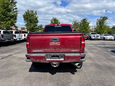 Used 2018 GMC Sierra 2500 Denali w/ Duramax Plus Package AWD/4WD image 7