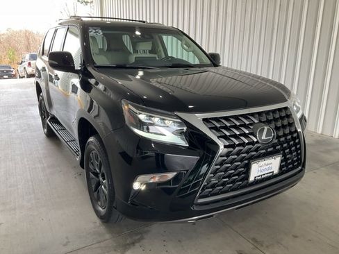 Used 2023 Lexus GX 460 Premium w/ Premium Package image 29