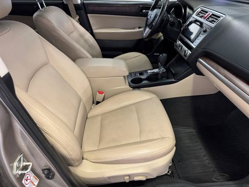 Used 2016 Subaru Outback 2.5i Limited AWD/4WD image 13