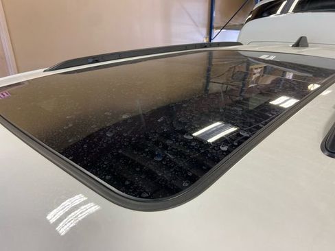 New 2026 Jeep Grand Cherokee Limited AWD/4WD image 17