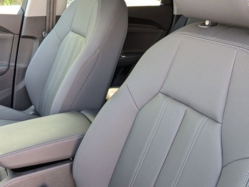 Used 2025 Audi Q5 Premium w/ Convenience Package AWD/4WD image 14