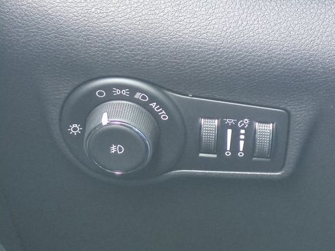 New 2026 Jeep Compass Latitude image 30