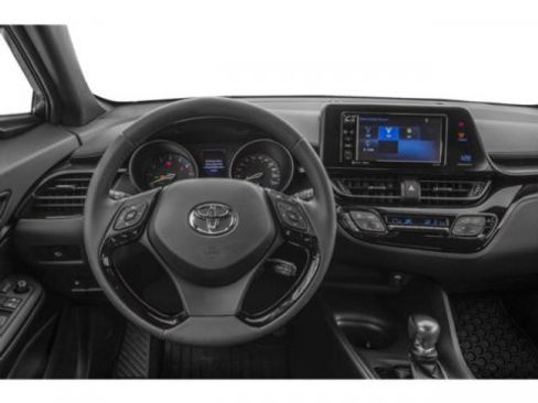Certified 2018 Toyota C-HR XLE image 10