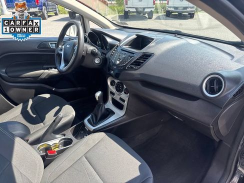 Used 2015 Ford Fiesta SE FWD image 21