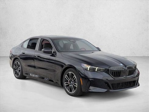 New 2026 BMW 550e xDrive 550e xDrive w/ Premium Package image 7