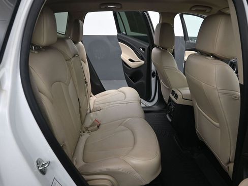 Used 2017 Buick Envision Essence image 25