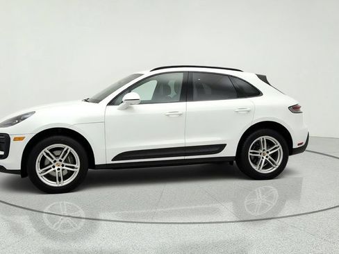 Used 2024 Porsche Macan w/ Premium Plus Package AWD/4WD image 8