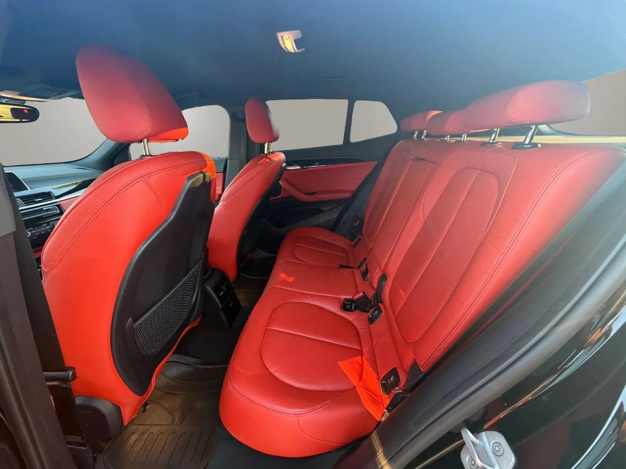 Used 2018 BMW X2 sDrive28i w/ Convenience Package FWD image 18