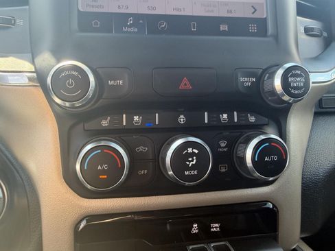 Used 2022 RAM 1500 Laramie AWD/4WD image 28