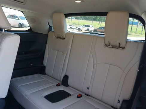 Used 2023 INFINITI QX60 Luxe FWD image 17