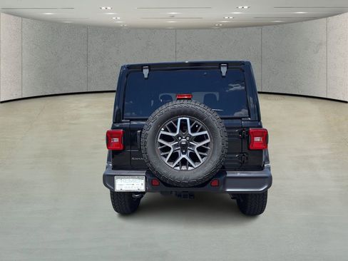 New 2025 Jeep Wrangler Unlimited Sahara AWD/4WD image 6
